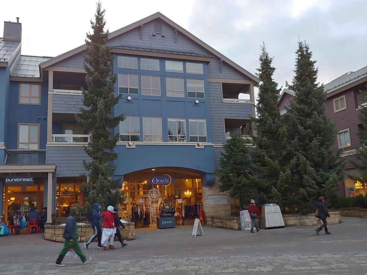 Tyndalstone Lodge 3 Bedroom In The Heart Of Village North Whistler Dış mekan fotoğraf